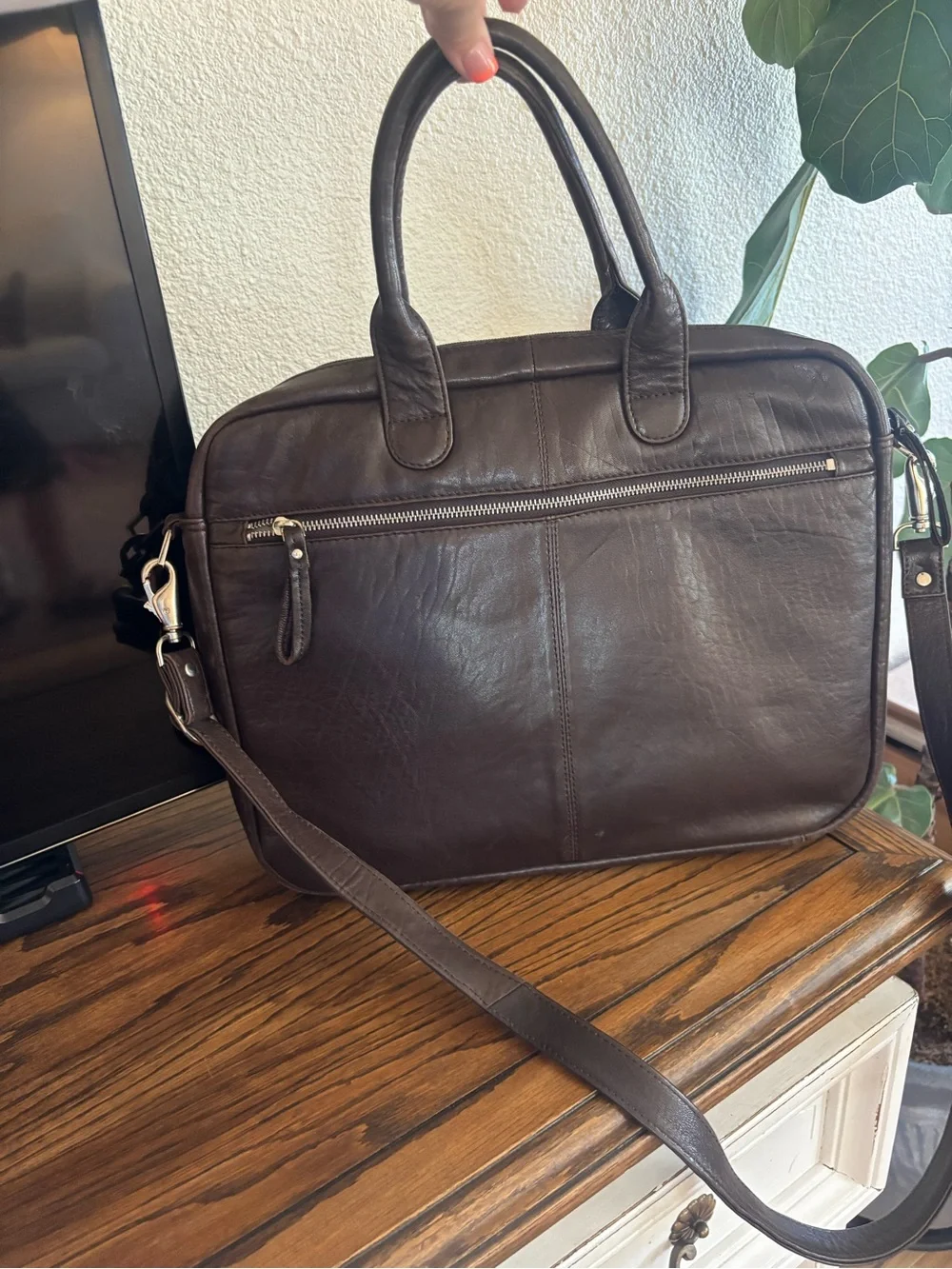 Beautiful Latico Leather Laptop/Briefcase with Front Pockets & Floral Lining